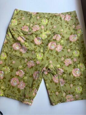 Popflex biker shorts - green with flowers - Size L